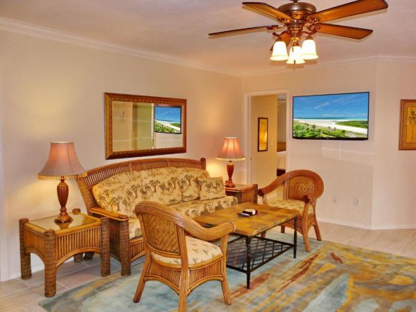 Beautiful Marco Island Vacation Home with Canal Views