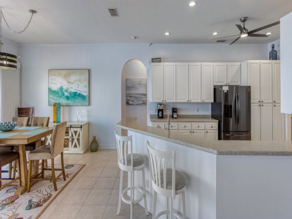 Lake Front Vacation Home in Cape Coral with Pool & Boat Dock