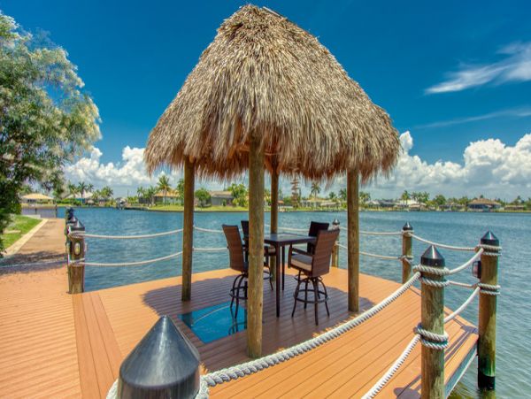 Lake Front Vacation Home in Cape Coral with Pool & Boat Dock