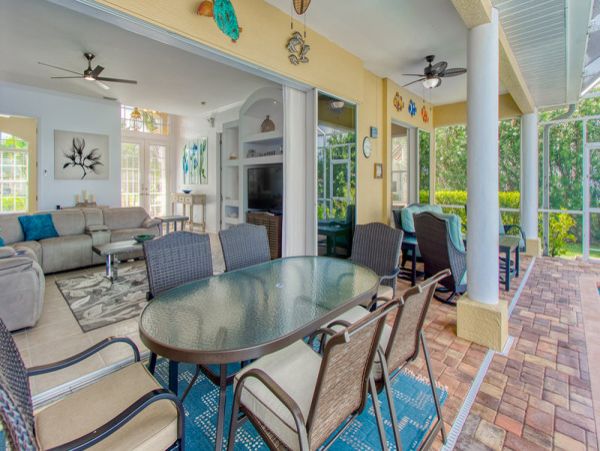 Lake Front Vacation Home in Cape Coral with Pool & Boat Dock