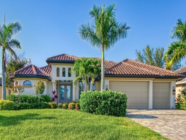 Cape Coral Vacation Home Four Bedrooms with Pool Canal View