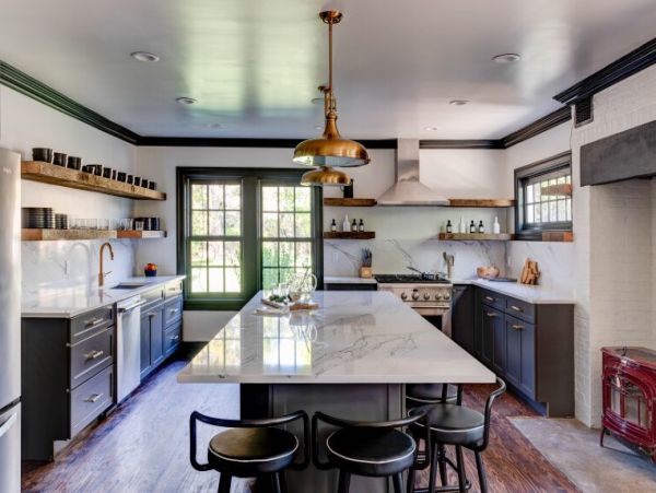 Nine Bedroom Vacation Home in Southampton Village 20 Guests