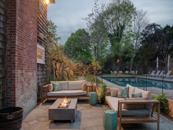 Nine Bedroom Vacation Home in Southampton Village 20 Guests