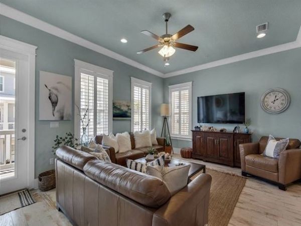 Navarre Beach Vacation Home Sleeps 14 Guests Walk To Beach