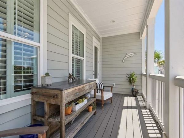 Navarre Beach Vacation Home Sleeps 14 Guests Walk To Beach