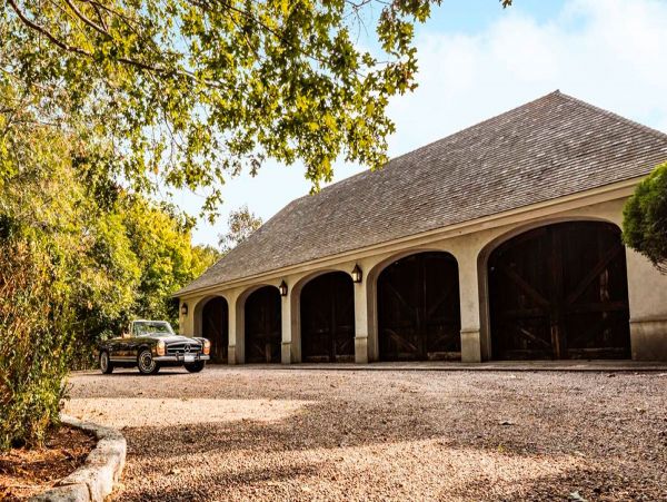 Luxury Water Mill Vacation Home Seven Bedroom with Pool