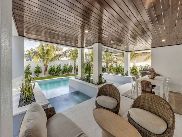 Steps From Gulf Seven Bedroom Rental Home in Bradenton Beach