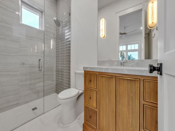 Steps From Gulf Seven Bedroom Rental Home in Bradenton Beach