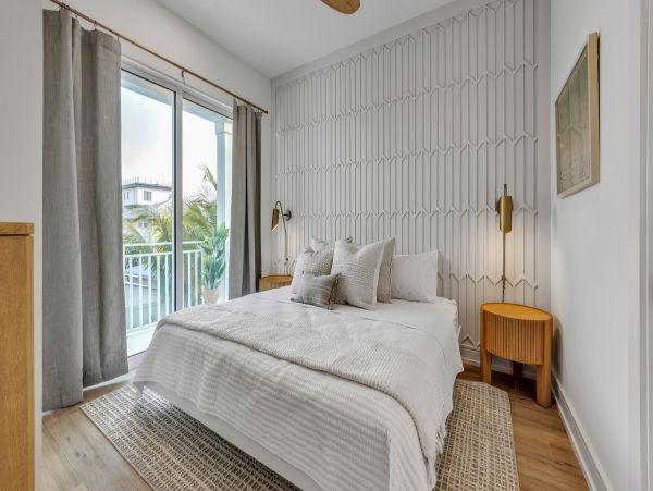 Steps From Gulf Seven Bedroom Rental Home in Bradenton Beach