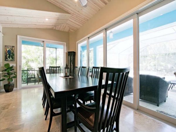 Naples 4 Bedroom Home with Private Pool & Spa Sleeps 10