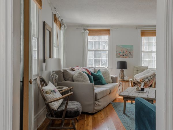 Charleston Home 1005937