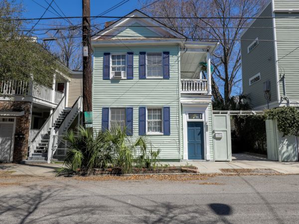 Charleston Home 1005937