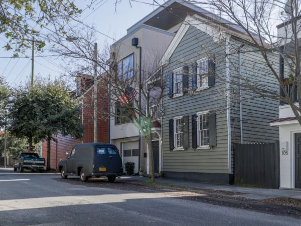 Charleston Home 1005937