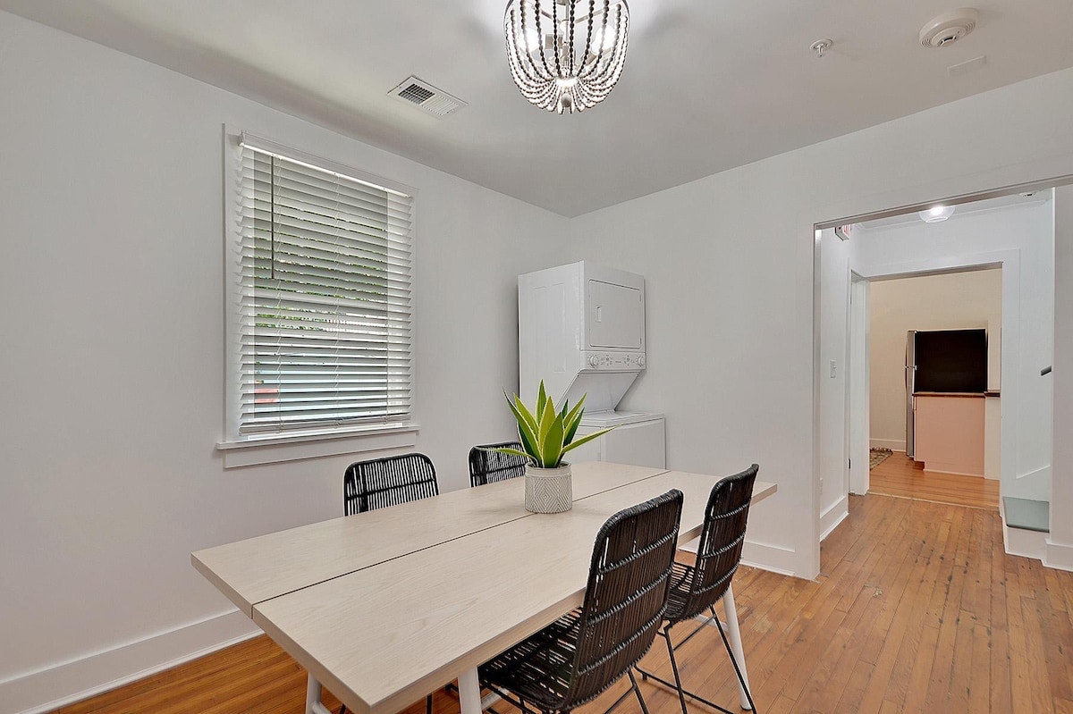 Charleston Home 1005938