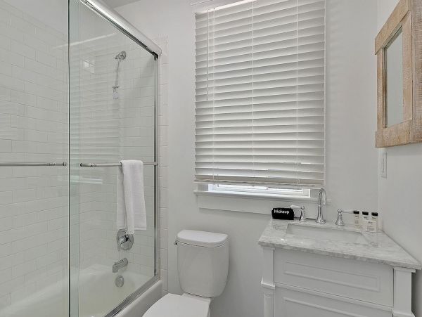 Charleston Home 1005938