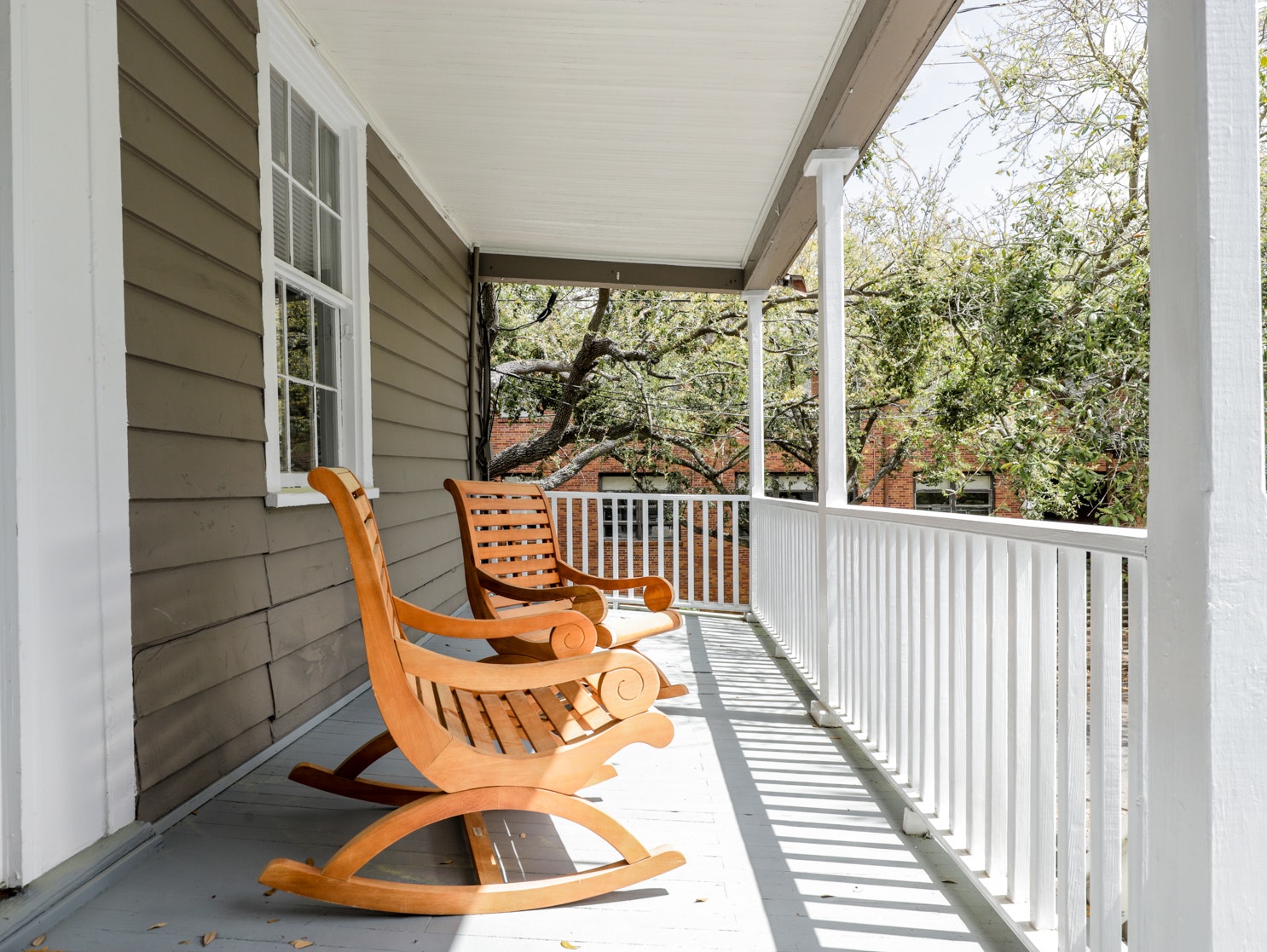 Charleston Home 1005944