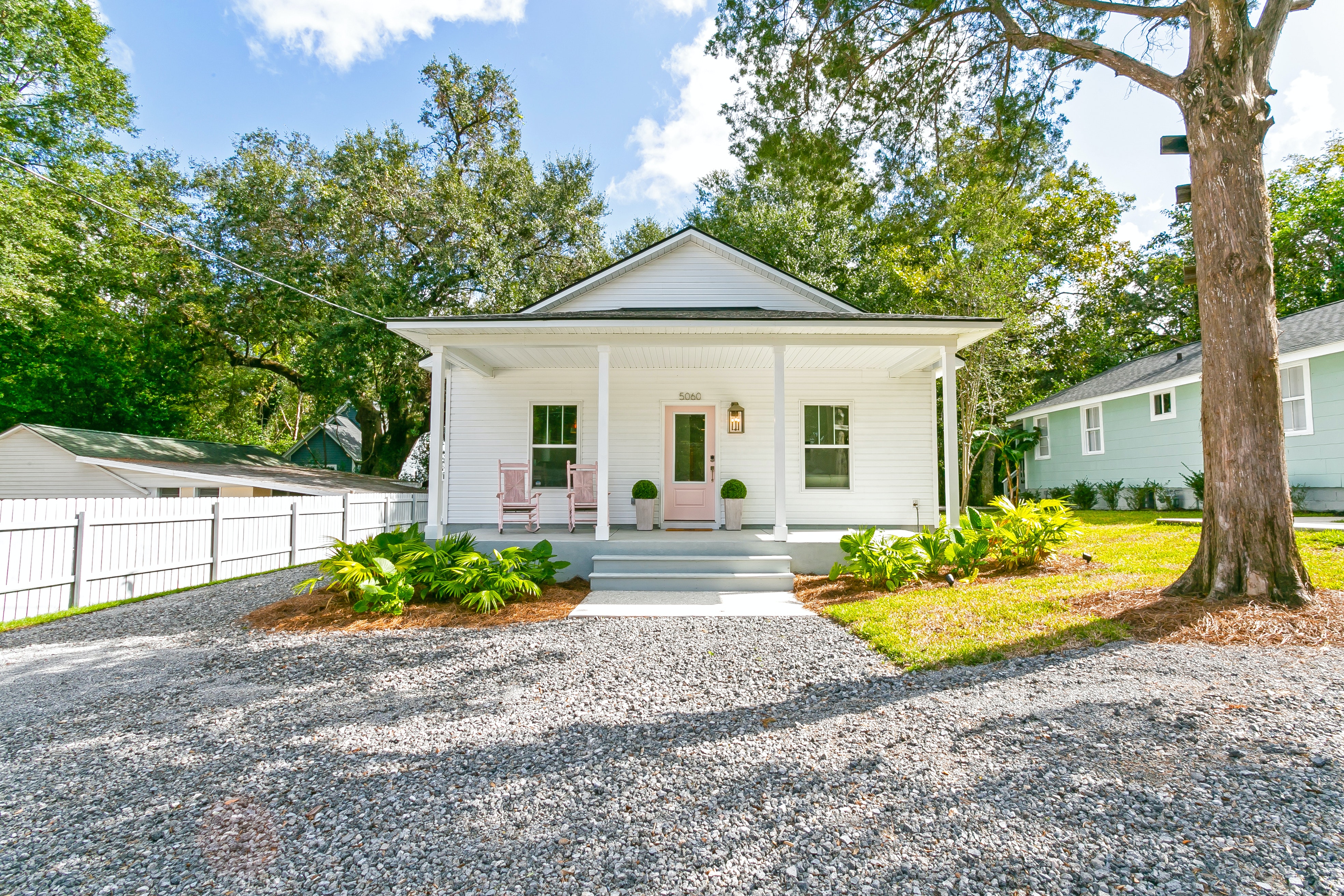Charleston Home 1005945