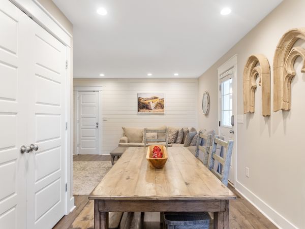 Charleston Home 1005949