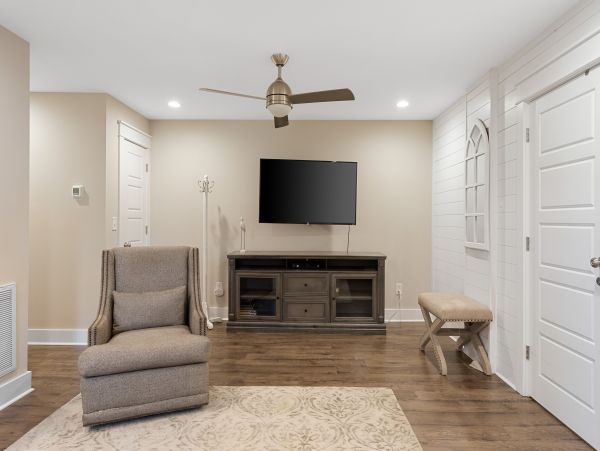 Charleston Home 1005949
