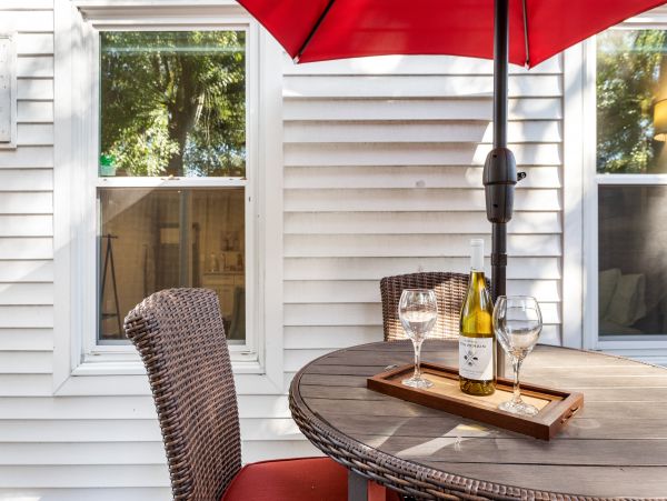 Charleston Home 1005949