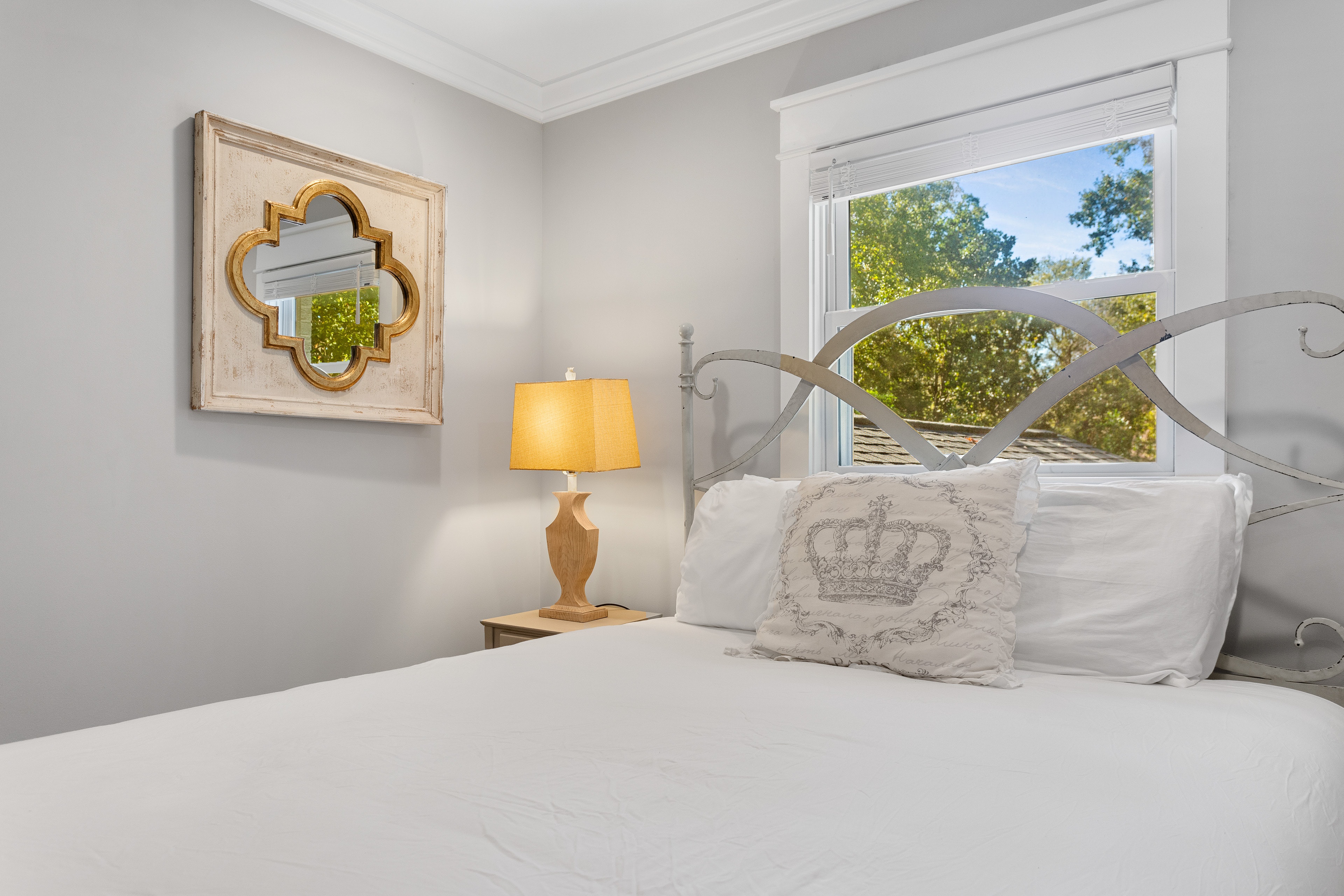 Charleston Home 1005949