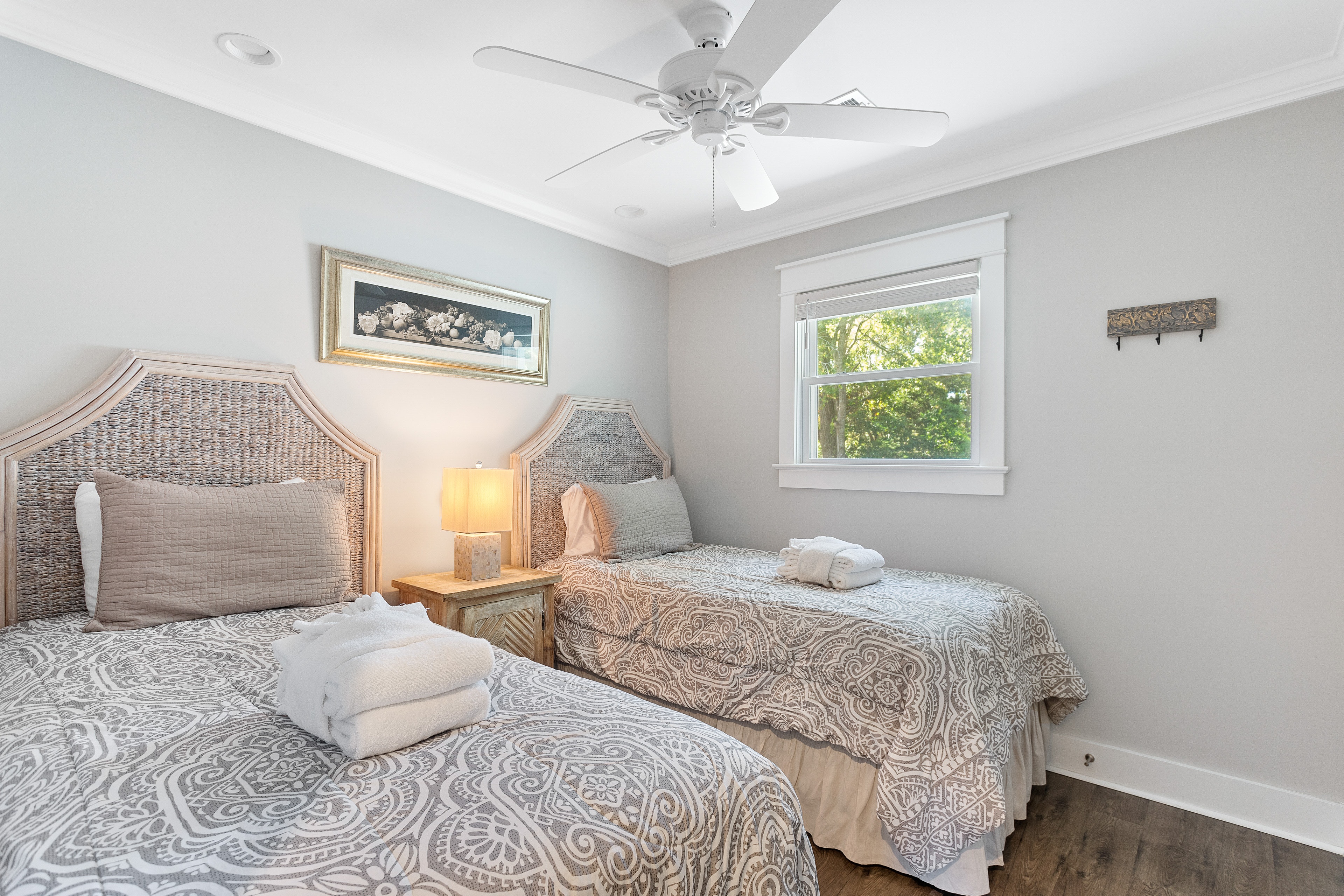 Charleston Home 1005949