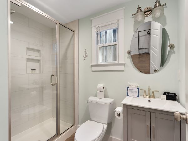Charleston Home 1005949