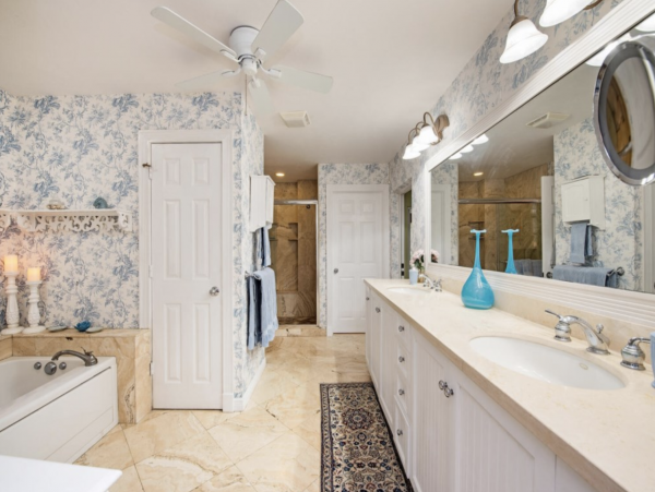 A Lovely Vacation Rental Home New Addition to Naples Market