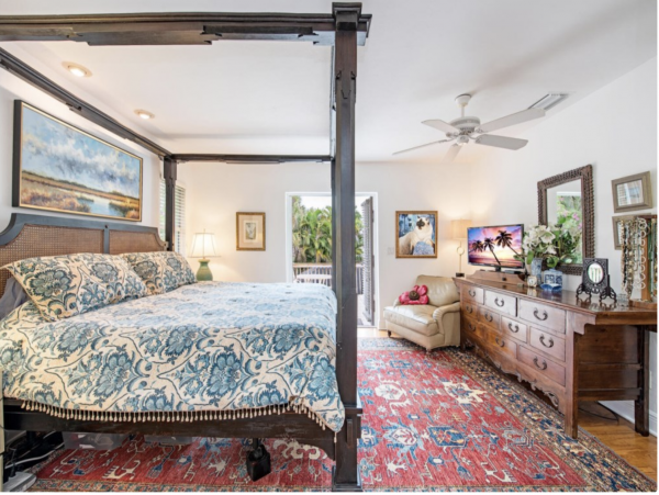 A Lovely Vacation Rental Home New Addition to Naples Market