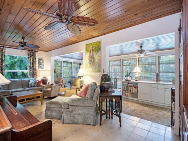 A Lovely Vacation Rental Home New Addition to Naples Market