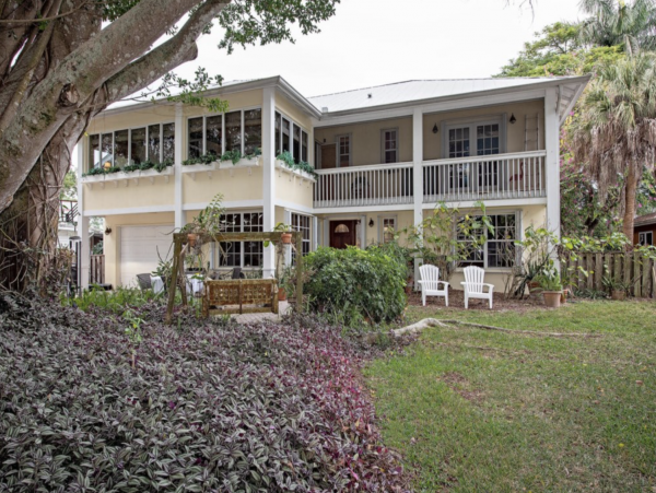 A Lovely Vacation Rental Home New Addition to Naples Market