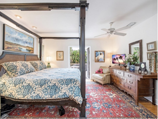 A Lovely Vacation Rental Home New Addition to Naples Market