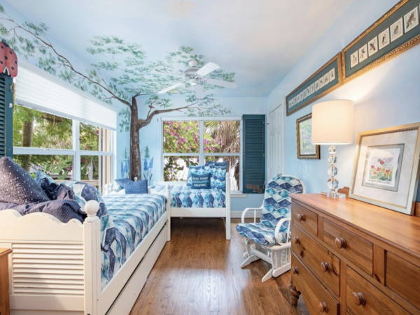 A Lovely Vacation Rental Home New Addition to Naples Market