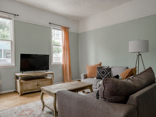 Charleston Home 1005958