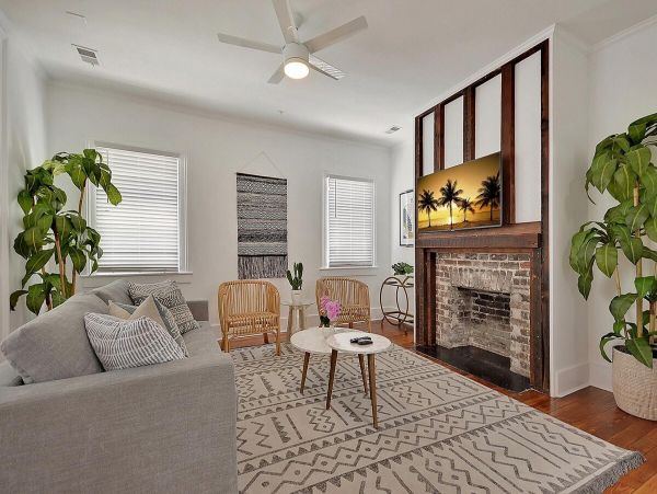 Charleston Home 1005964