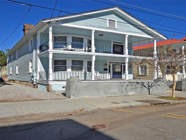 Charleston Home 1005966