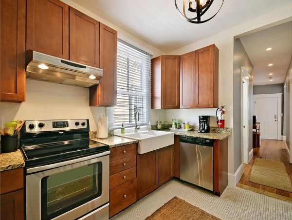 Charleston Home 1005966