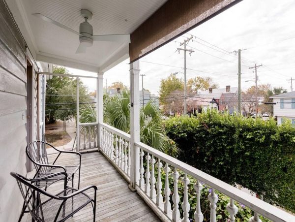 Charleston Home 1005969