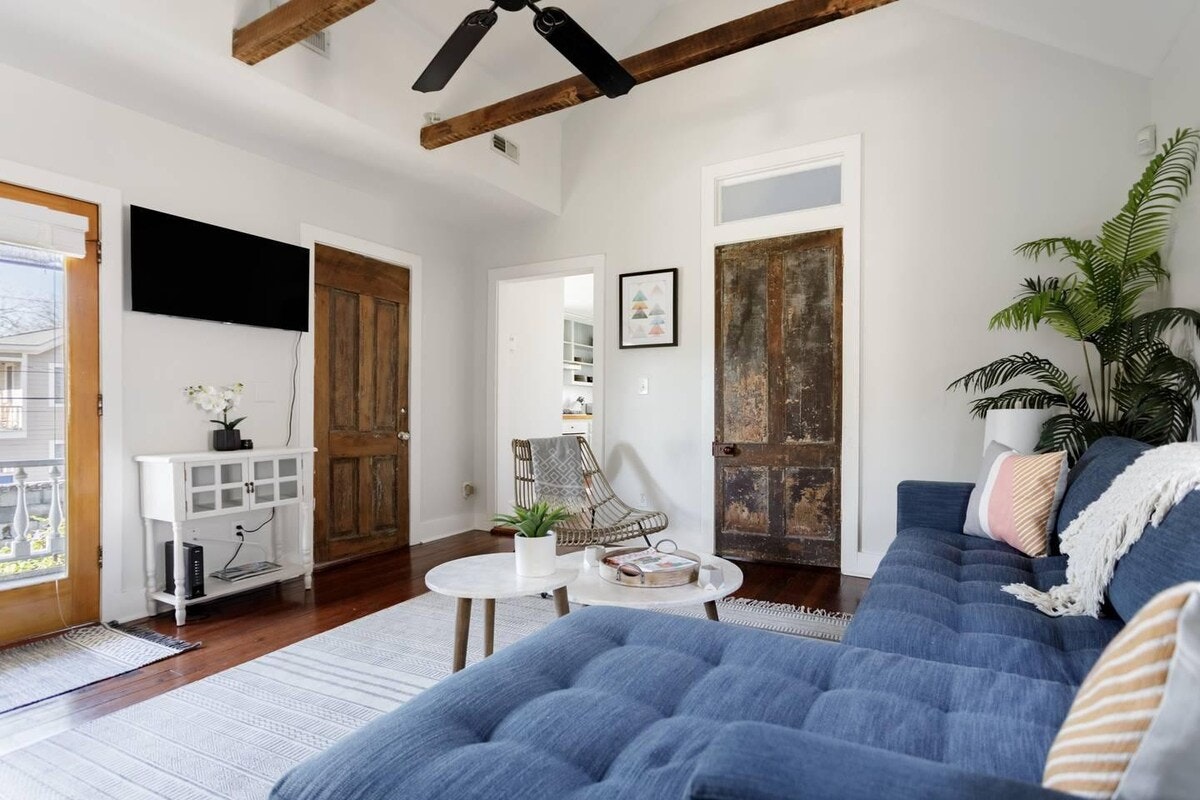 Charleston Home 1005969