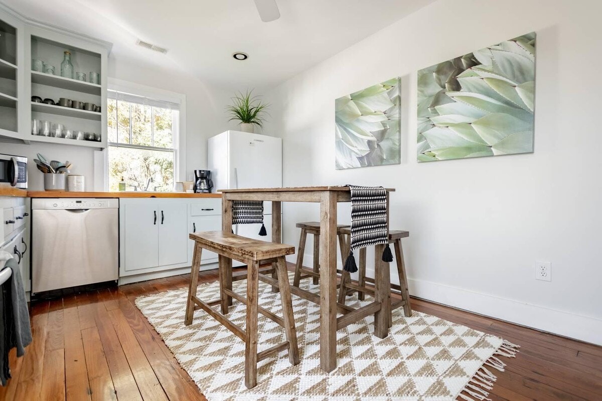 Charleston Home 1005969