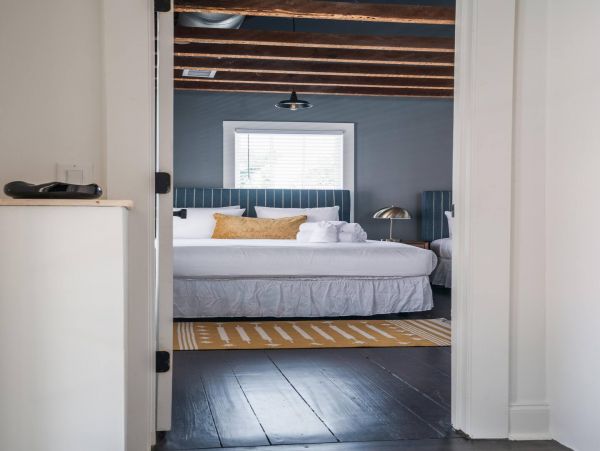 Charleston Home 1005971
