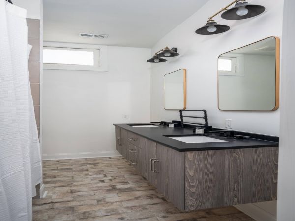 Charleston Home 1005971