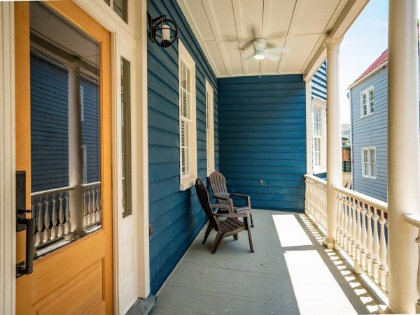 Charleston Home 1005971