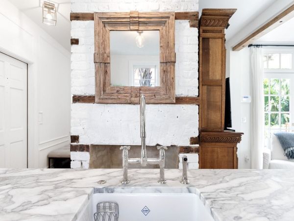 Charleston Home 1005972