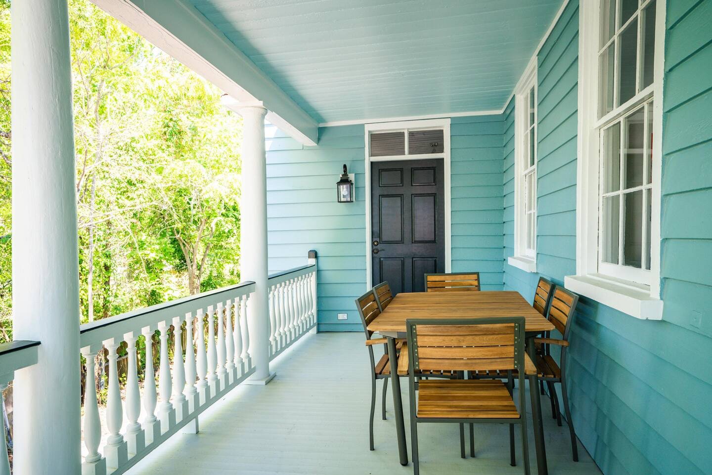 Charleston Home 1005973