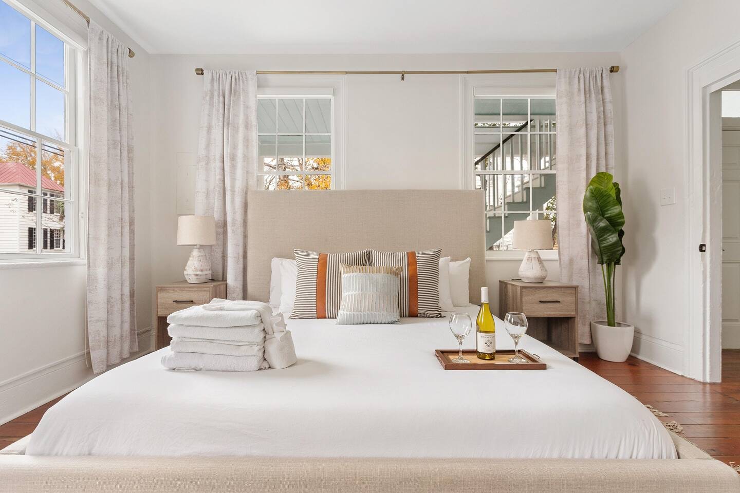Charleston Home 1005973