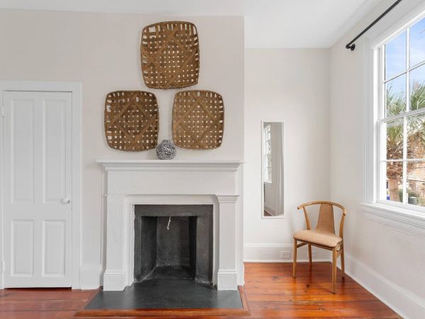 Charleston Home 1005973