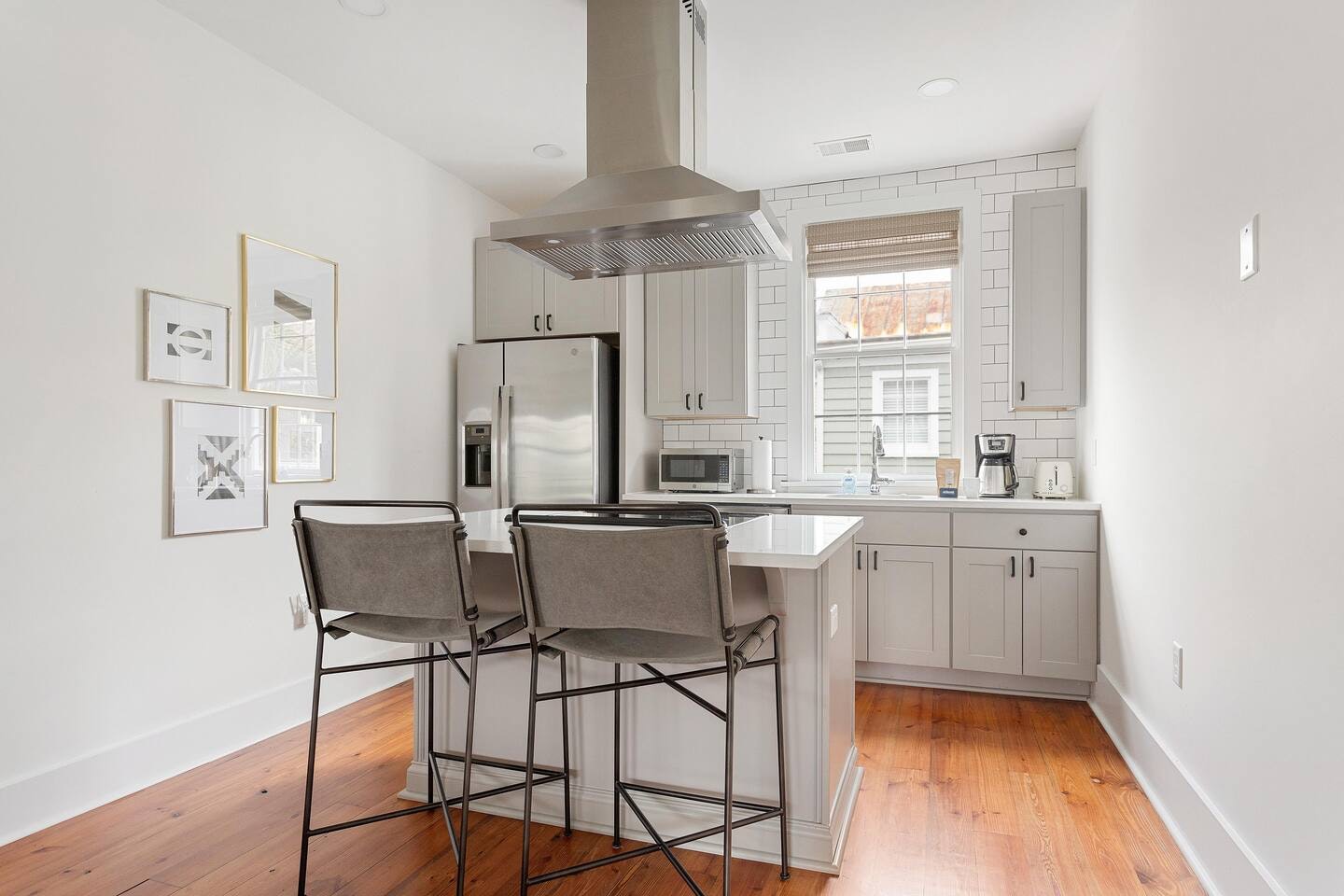 Charleston Home 1005973