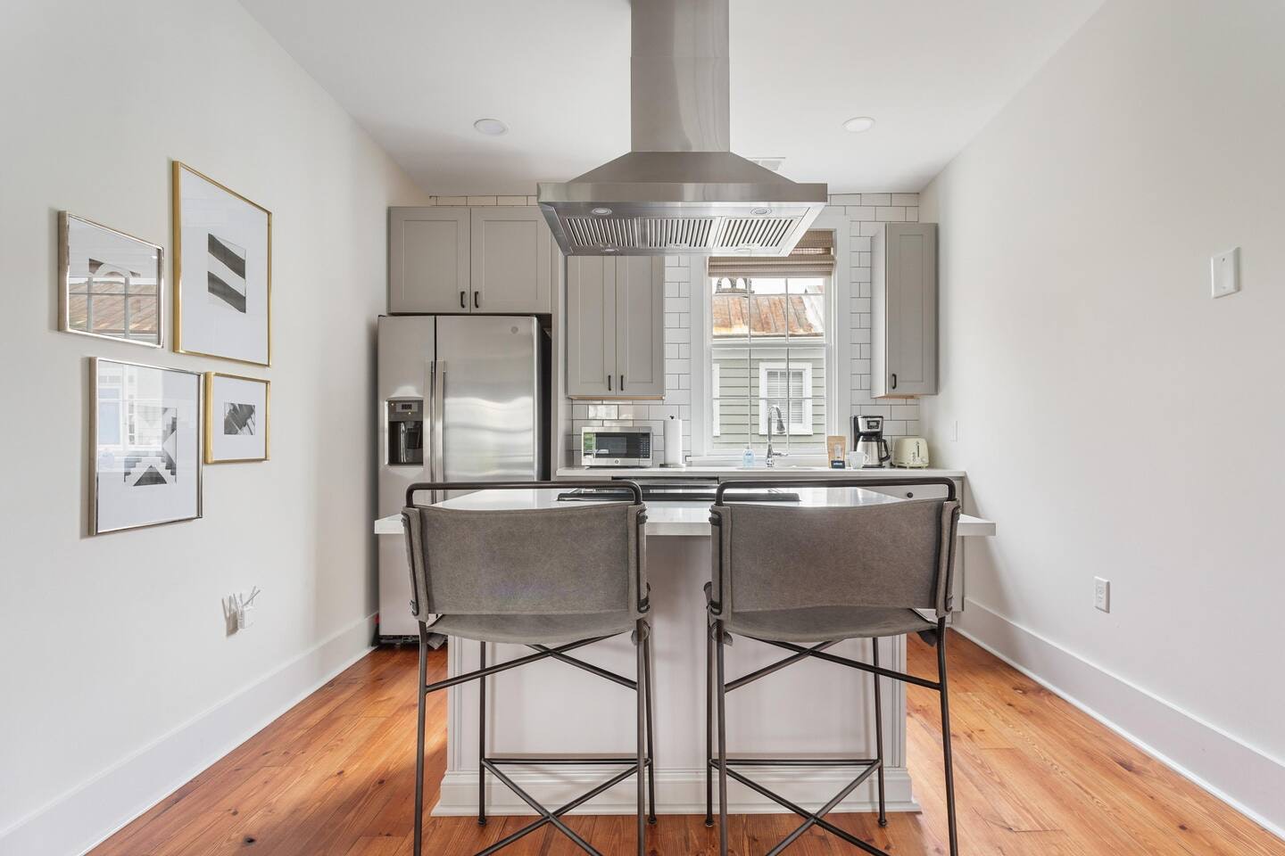 Charleston Home 1005973