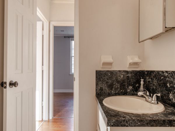 Charleston Home 1005976
